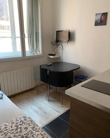Apartment De